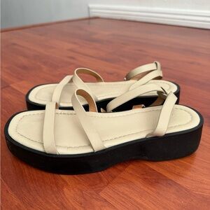 Madewell size 6 Women's Beige Strappy Platform Sandals